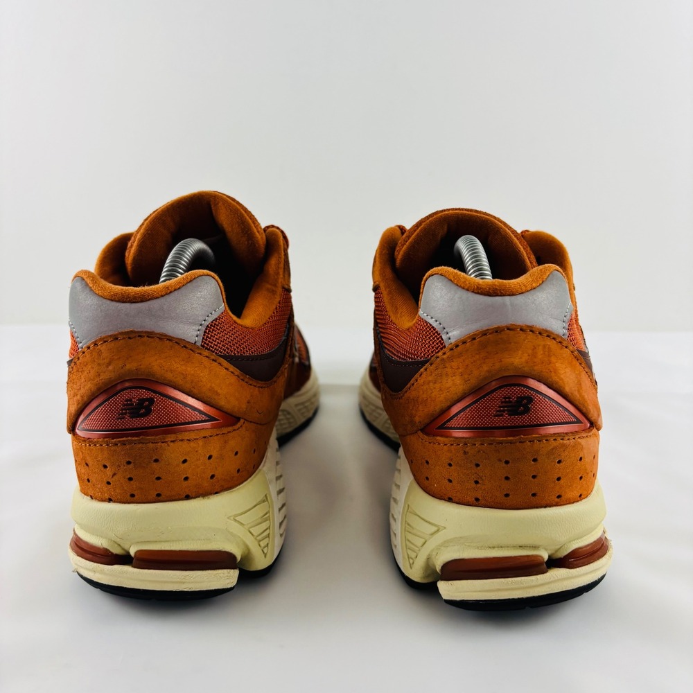 New Balance 2002R Men's Sz 9 Sneakers Rust Orange Suede Athletic Running Shoes - Picture 4 of 12